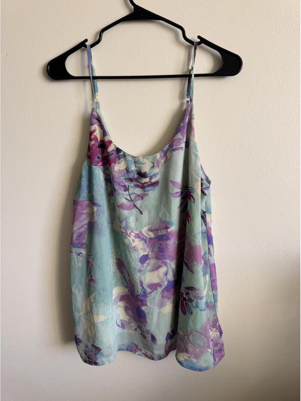 Staccato teal/purple floral print silk tank top in size M. Brand new with tags.